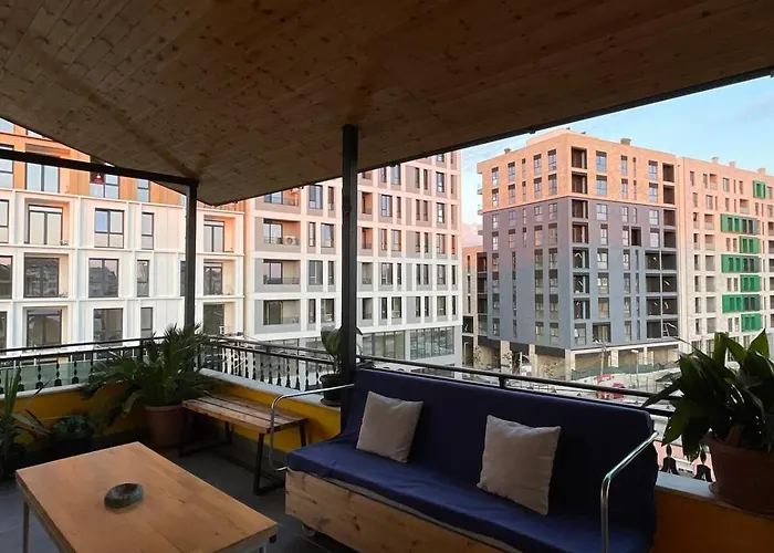 Appartement Cozy Big With Balcony Tirana